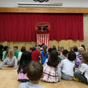 Kids party punch and judy show 